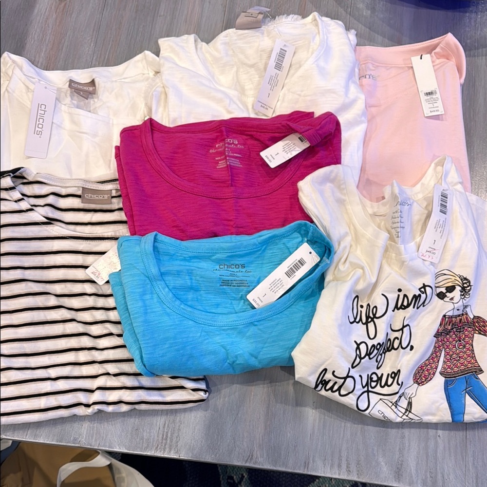 Chico's Mixed Colors Short Sleeve Tees — Bundle of 7